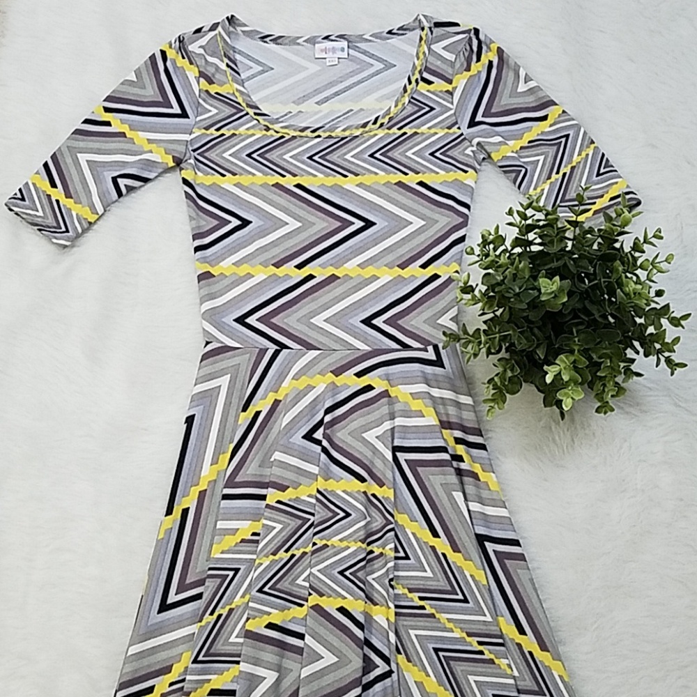 LuLaRoe Nicole dress